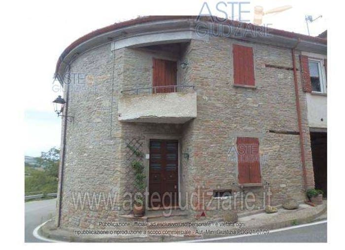 Casa con 6 locali in vendita in Via Borgo Linaro n località linaro, Linaro, Mercato Saraceno