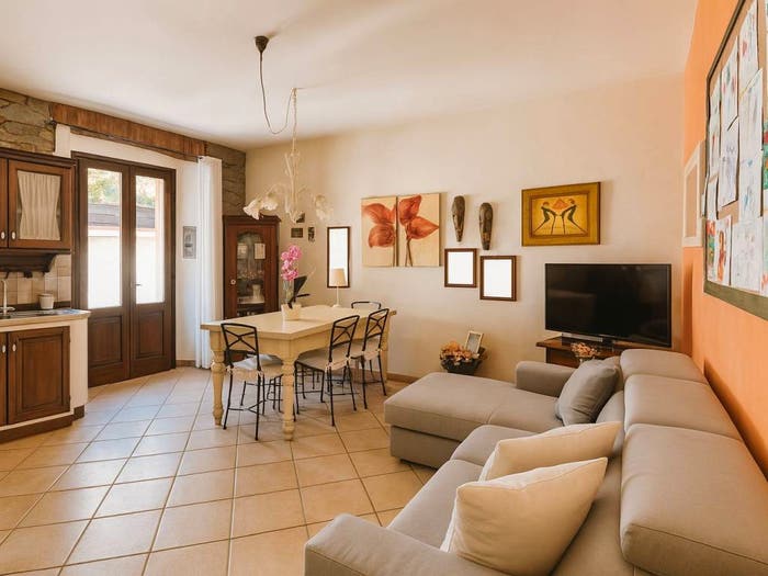 Appartamento trilocale in vendita in Via della Polla, San Carlo Antona, Massa