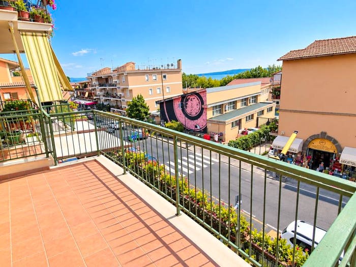 Appartamento con 5 locali in vendita in Via Novembre, Centro, Trevignano Romano