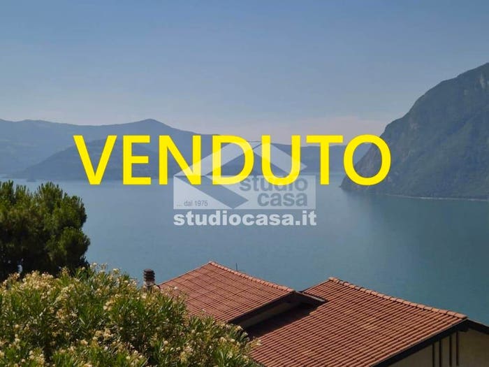 Casa trilocale in vendita in Riva di Solto
