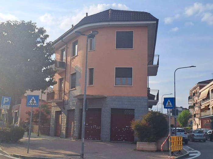 Appartamento trilocale in vendita in Via Caselle, Centro, Borgaro Torinese