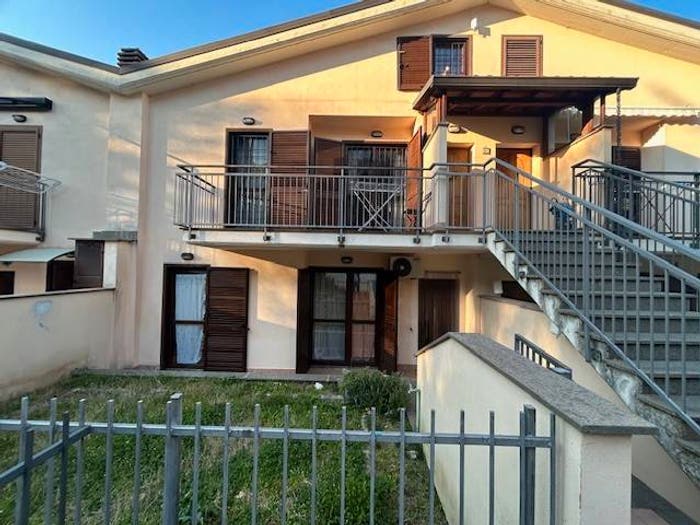 Appartamento trilocale in vendita in Via Filippo Luzi, Montecompatri, Monte Compatri
