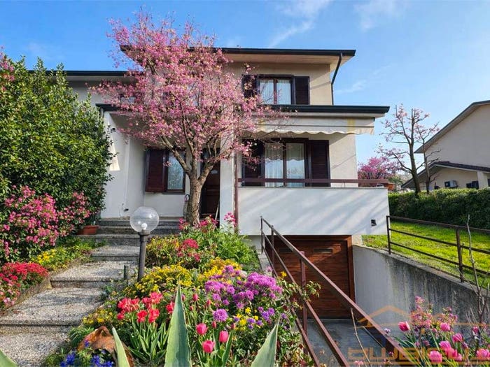 Casa con 5 locali in vendita in via marco polo, Centro, Bernareggio