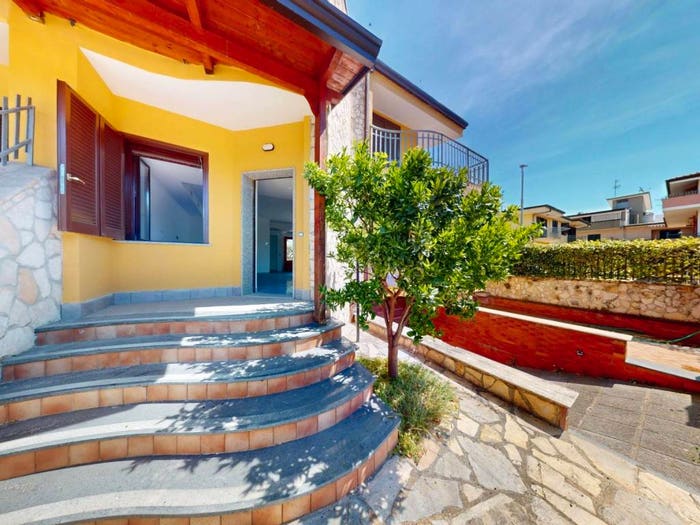 Casa con 5 locali in vendita in Via Giovanni Falcone e Paolo Borsellino, Mariglianella
