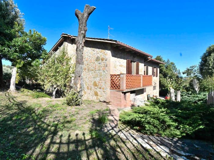 Appartamento con 6 locali in vendita in Via Tagliata, Murlo