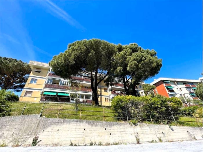 Appartamento con 6 locali in vendita in via San Marino, Granarolo, Genova