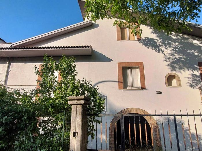 Casa con 6 locali in vendita in Frazione Pretara, Pretara, Isola del Gran Sasso d'Italia