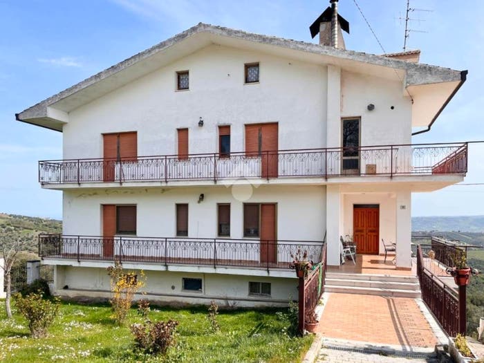 Appartamento quadrilocale in vendita in Cda Villa Elce, Rotelle, Lanciano