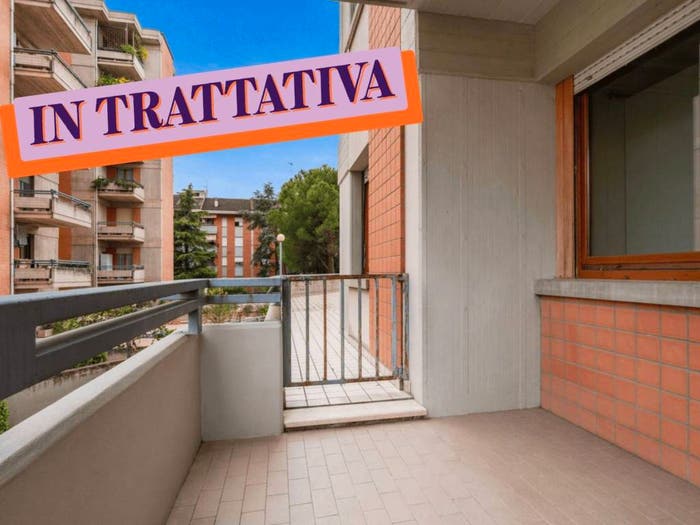 Appartamento con 5 locali in vendita in Via Giuseppe Prezzolini, Centro, Macerata