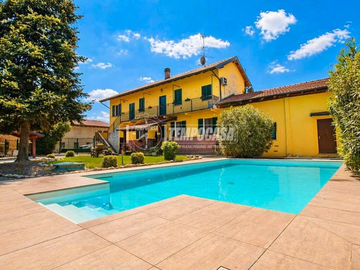 Casa con 6 locali in vendita in Cascina Argine, Cameri