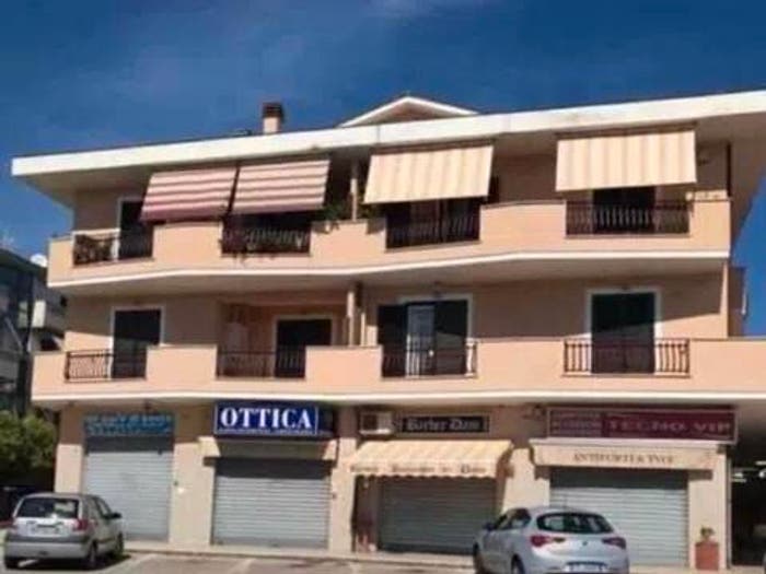 Appartamento quadrilocale in vendita in Viale San Lorenzo, Tor San Lorenzo Nuova California, Ardea
