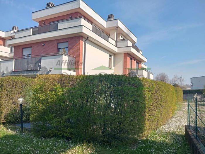 Appartamento trilocale in vendita in Via Alberto da Giussano, Centro, Mariano Comense