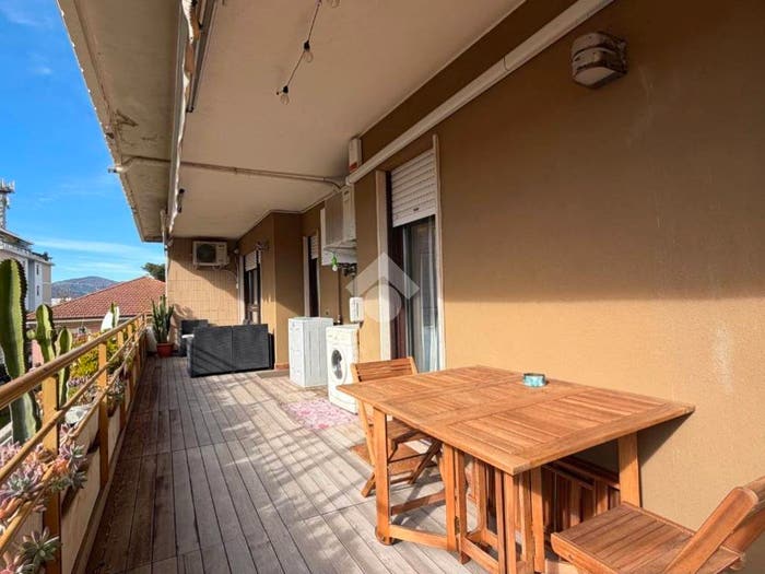 Appartamento quadrilocale in vendita in Via Felice Cavallotti, Marina di Carrara, Carrara