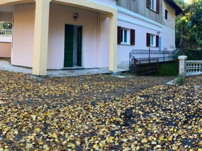 Appartamento quadrilocale in vendita in Via Don Biagio Tiscornia, Cogorno