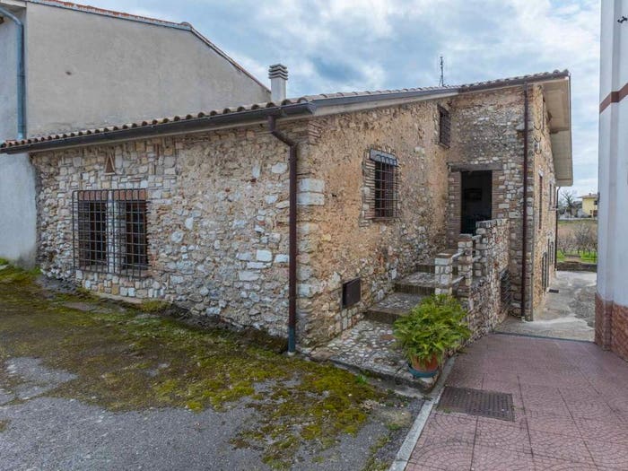 Appartamento trilocale in vendita in Frazione La Croce, La Croce Le Casette Torricella, Morro Reatino