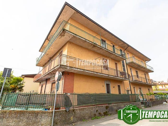 Appartamento trilocale in vendita in Via A Grandi, Centro, Senna Lodigiana
