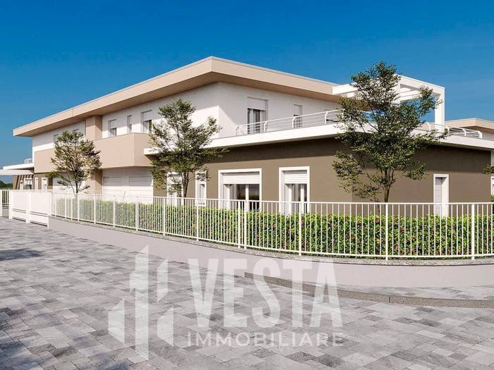 Appartamento quadrilocale in vendita in Largo Francesco Arese, Centro, Osnago