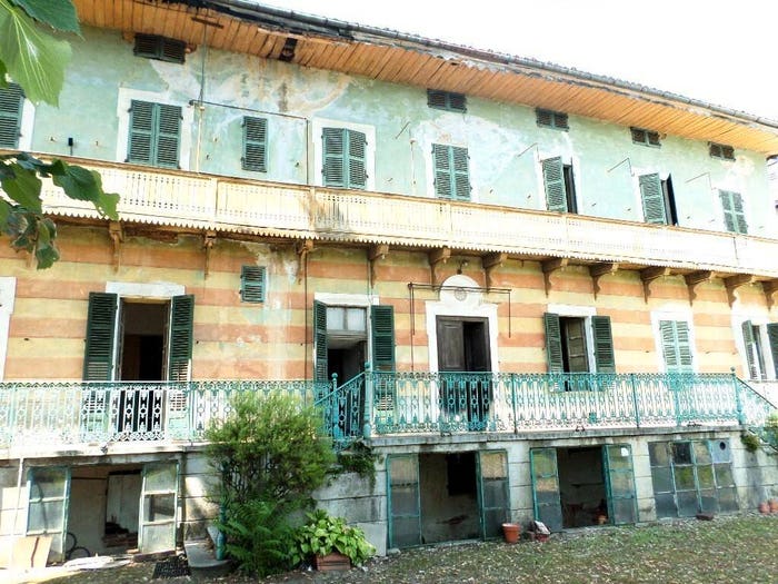 Casa con 6 locali in vendita in Via Roma, Levone
