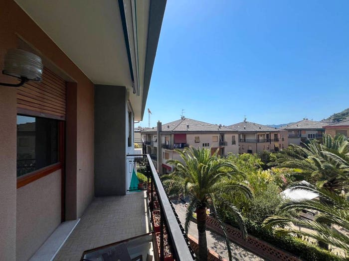 Appartamento trilocale in vendita in Via Mario Mascardi, Fenarina Via Neghelli Collina di Ponente, Alassio