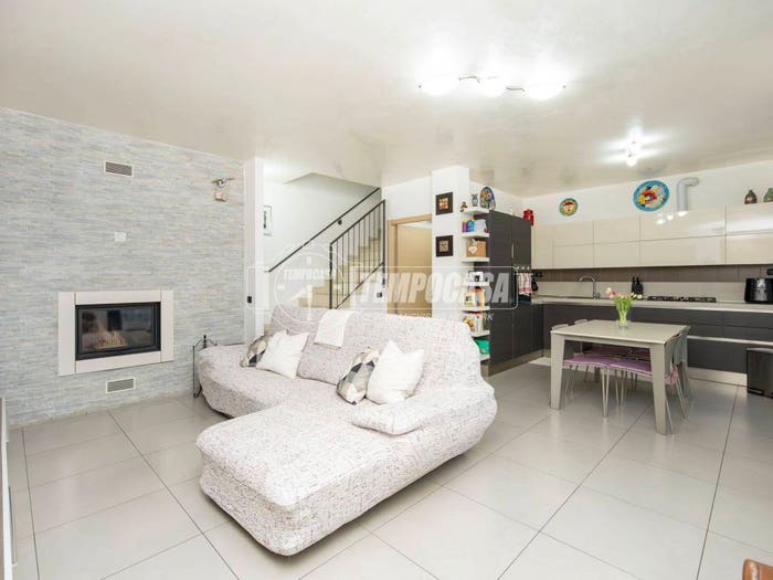 Appartamento quadrilocale in vendita in Localita' Villa Magri, Sant'Agata Martesana, Cassina de' Pecchi