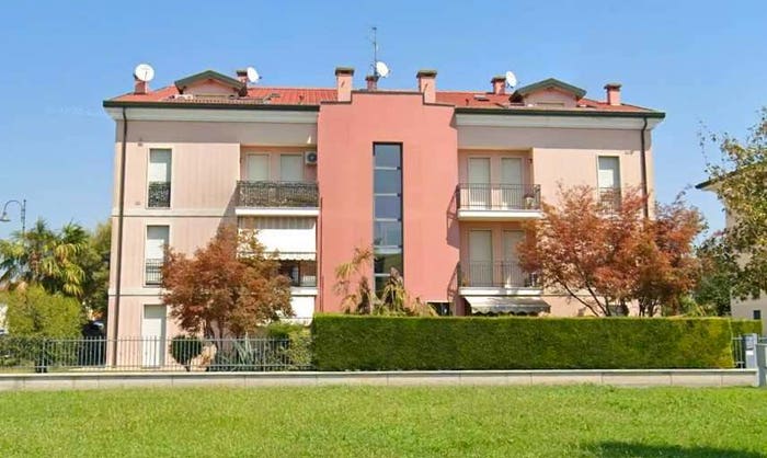 Appartamento quadrilocale in vendita in via Colli Euganei, Centro, Saccolongo