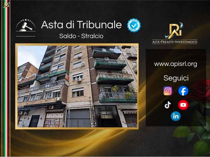Appartamento bilocale in vendita in Via Carriera Grande, Centro, Napoli