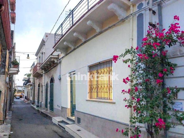 Casa quadrilocale in vendita in Via Filandieri, Centro, Riposto