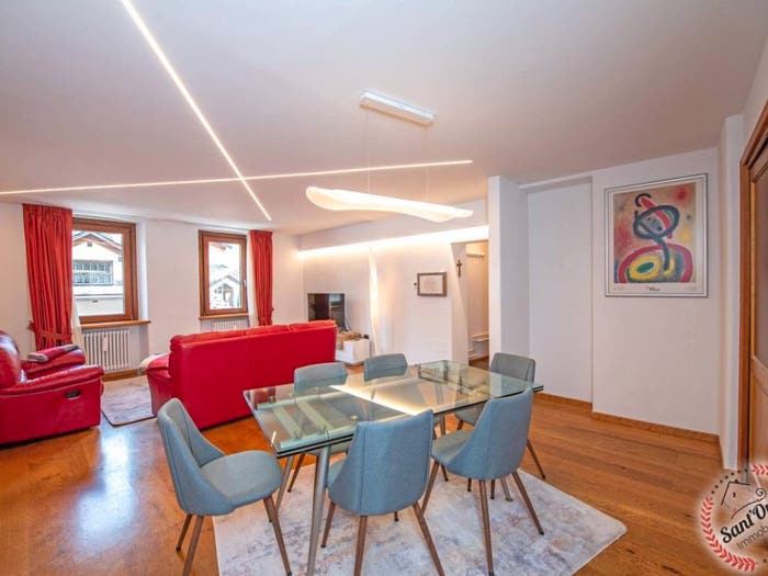 Appartamento trilocale in vendita in Via Edouard Aubert, Centro, Aosta