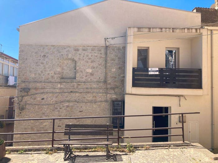 Casa con 5 locali in vendita in Discesa Duomo, Castronovo di Sicilia