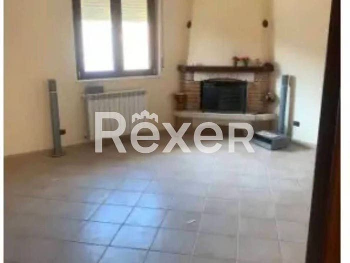 Casa con 6 locali in vendita in Via America, Aragona