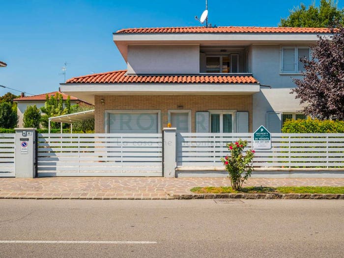 Casa quadrilocale in vendita in Remesina Pezzana, Carpi