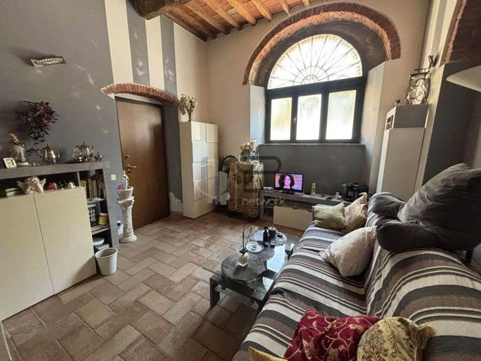 Appartamento trilocale in vendita in Via Giuseppe Verdi, Centro, Carrara