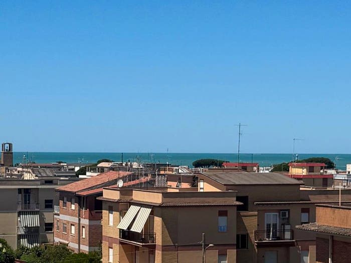 Casa bilocale in vendita in Viale delle Pratoline, Villaggio Giornalisti Poggio, Anzio