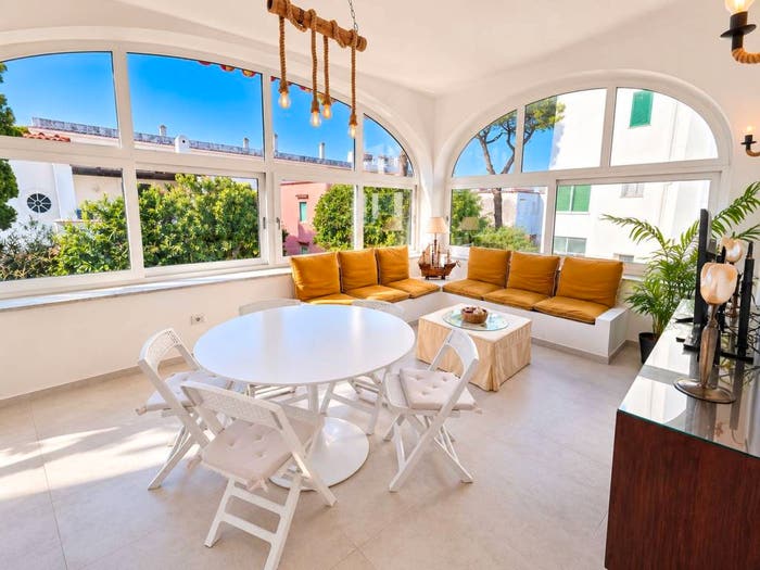 Appartamento con 5 locali in vendita in Via Francesco d'Avalos, Centro, Ischia