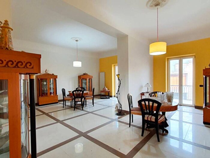 Casa con 6 locali in vendita in Via Nola, Cicciano