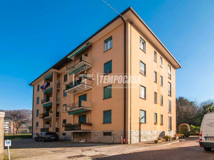 Appartamento trilocale in vendita in Via Sant'Arialdo da Cucciago, Lora, Como