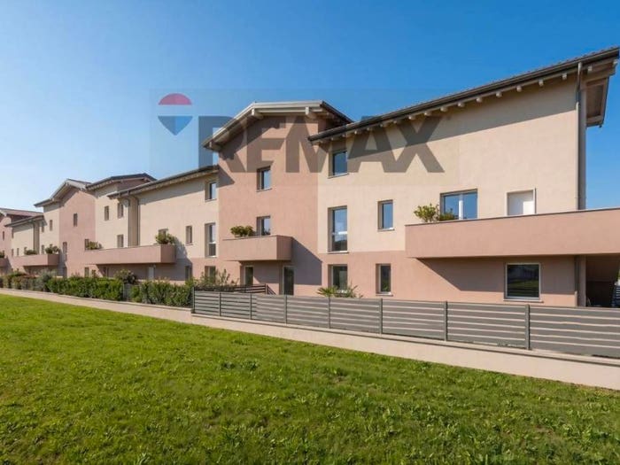 Appartamento trilocale in vendita in Osio Sotto
