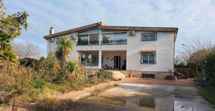 Appartamento con 5 locali in vendita in Strada del Salice, Salice Vecchio, Foggia