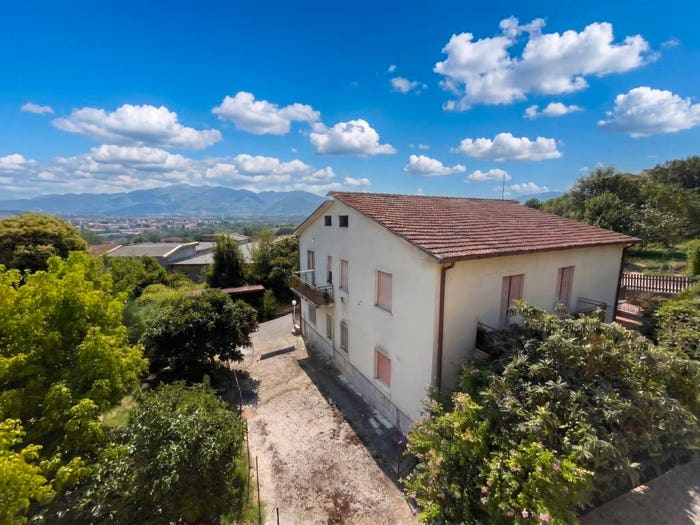 Casa con 6 locali in vendita in Via Vignali, Centro, San Giovanni Incarico
