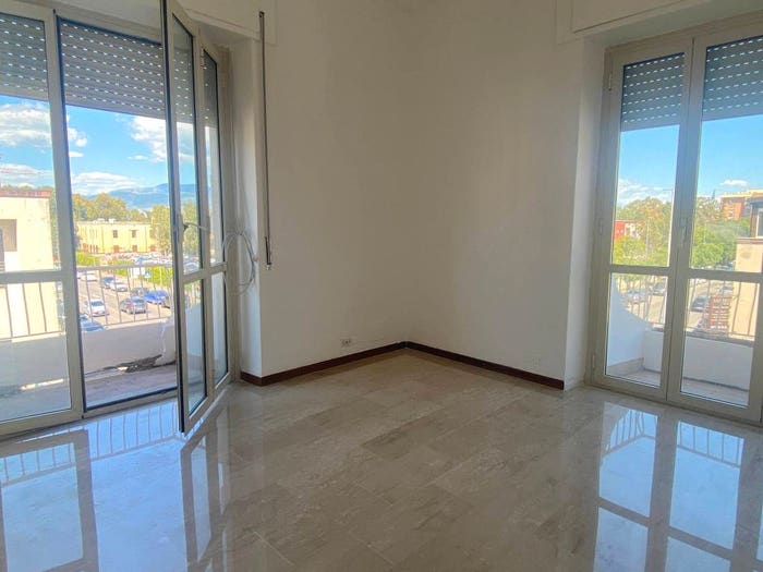 Appartamento trilocale in vendita in Via Don Giuseppe Morosini, Centro Storico, Latina