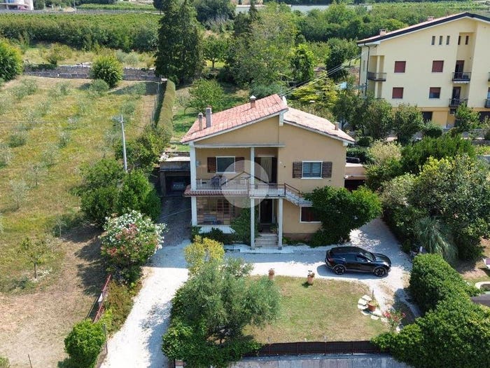 Casa con 6 locali in vendita in Via Volpara, Cavalo, Fumane