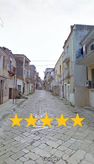 Appartamento con 6 locali in vendita in Via Pier Delle Vigne, Apricena