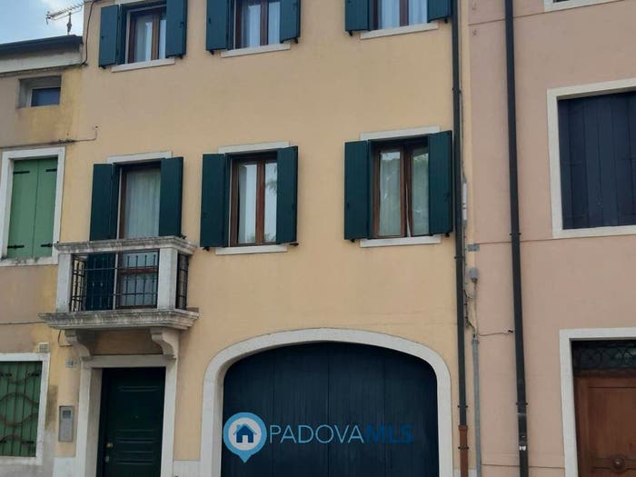 Casa quadrilocale in vendita in Via Giuseppe Garibaldi, Centro, Monselice