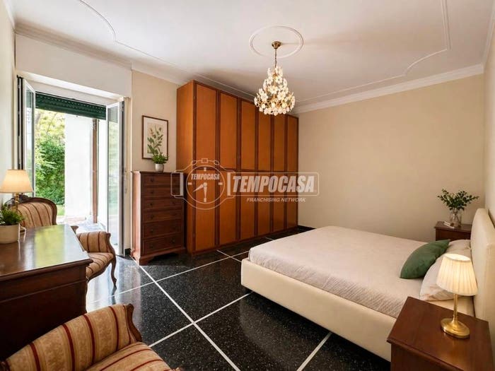 Appartamento con 5 locali in vendita in Via la Spezia, Sampierdarena, Genova