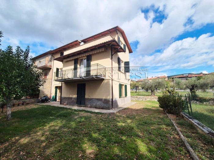 Casa con 5 locali in vendita in Via Giuseppe Mazzini, Centro, Tuoro sul Trasimeno