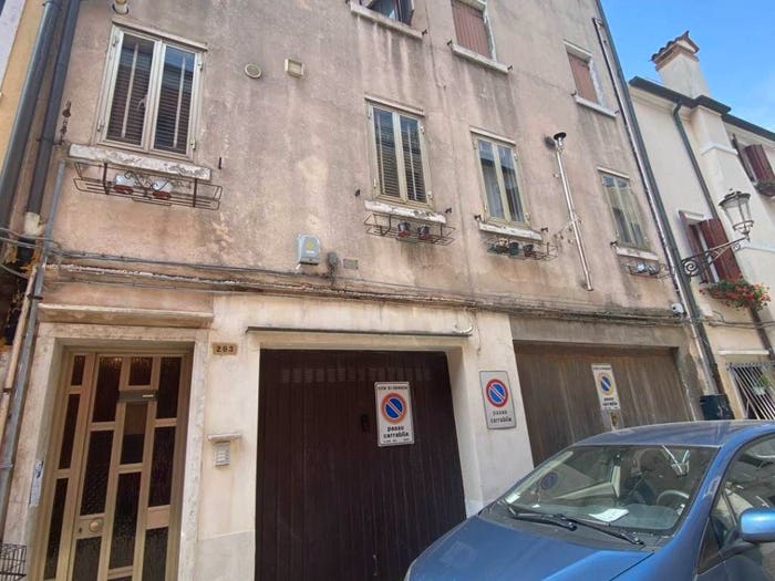 Appartamento quadrilocale in vendita in Calle Gradara, Centro Storico, Chioggia