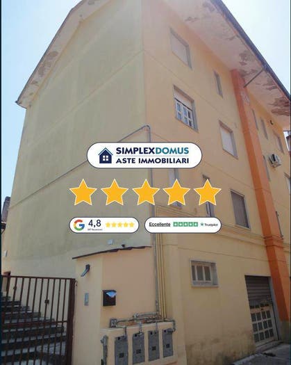 Appartamento con 5 locali in vendita in Vincenzo Bellini, Oliveto Citra