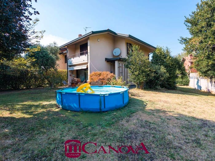 Casa con 5 locali in vendita in Cermenate