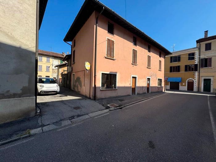 Casa trilocale in vendita in Centro, Bagnolo Mella