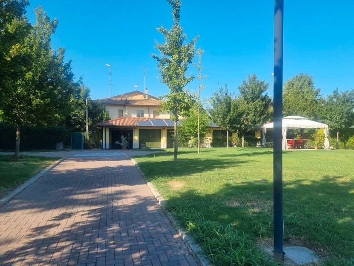 Appartamento bilocale in vendita in Via Centese, Centro, Argelato